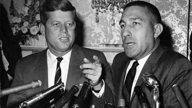 Photo of Secretary Stewart Udall and Pres. Kennedy